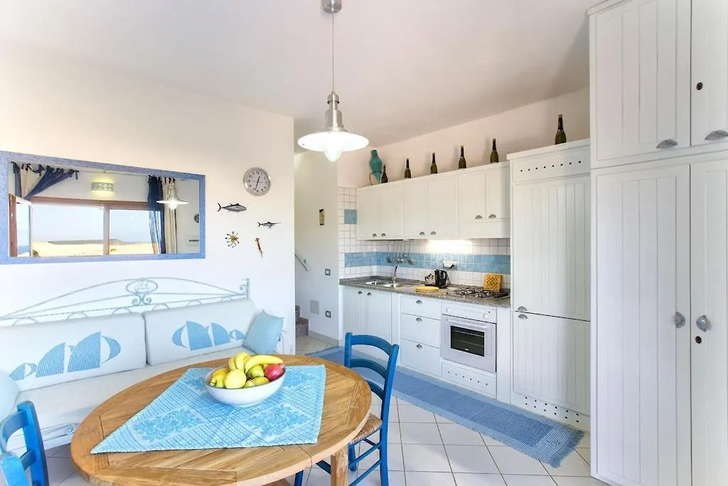 Torre Dei Corsari Vista Mare Con Terrazza Spiaggia Sotto Casa Per 5 Persone 0*, Torre dei Corsari